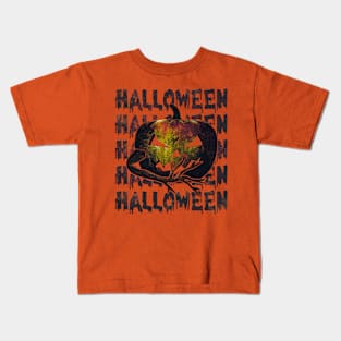 Halloween vintage grungy spooky carved pumpkin. Kids T-Shirt